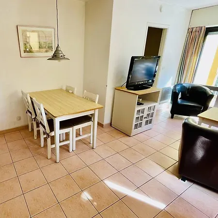 2 Pieces Avec Terrasse, Piscine Chauffee, Proche Et Port - Fr-1-723-152 Διαμέρισμα
